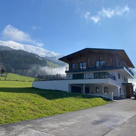 Franzerl Aparthotel Tux Exterior photo